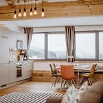 Naturchalet Hoeflehner - Charming Hideaway & Summercard Apartamento