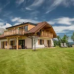 Naturchalet Hoeflehner - Charming Hideaway & Summercard Apartamento